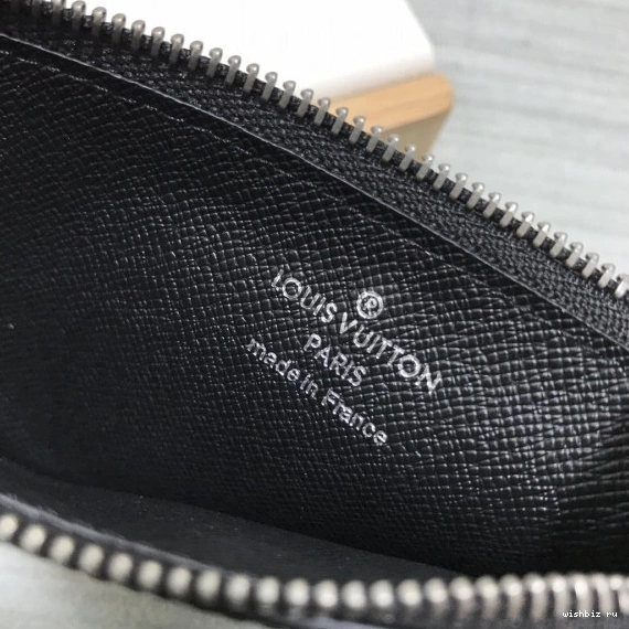 WIS HOLDER COIN VUITTON CARD LOUIS 0920